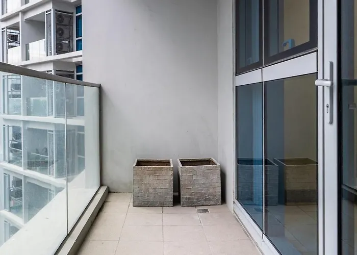 Apartment Modern 2-bedroom Bgc By Uptown Mall